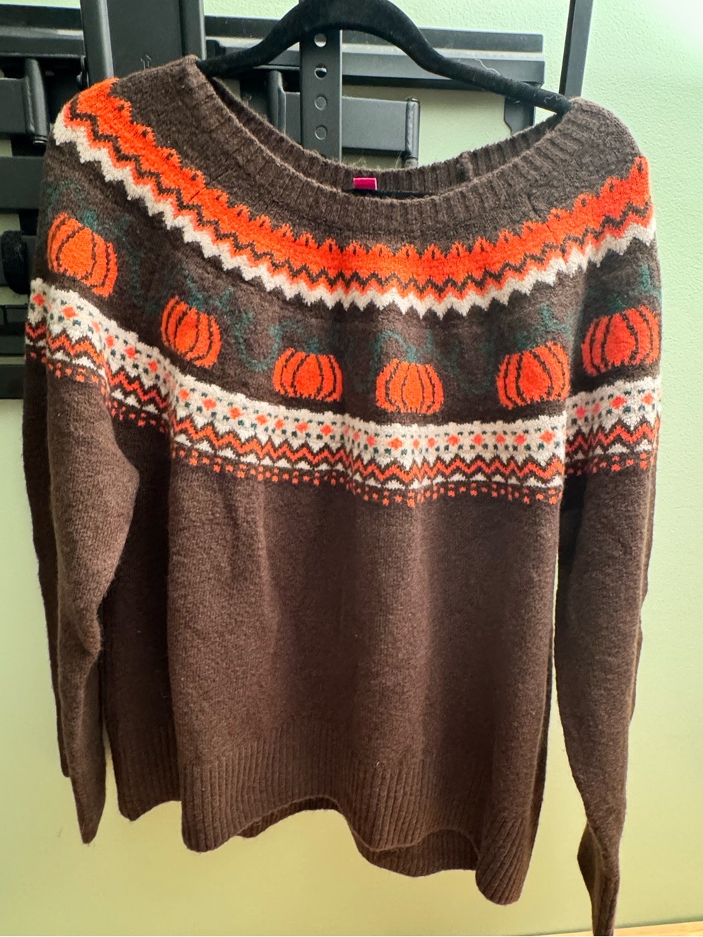 Women’s Vince Camuto fair isle pumpkin sweater fall Halloween
Size large